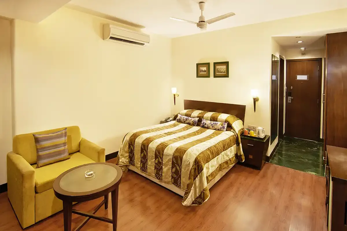 Where to stay near hospitals in Mumbai